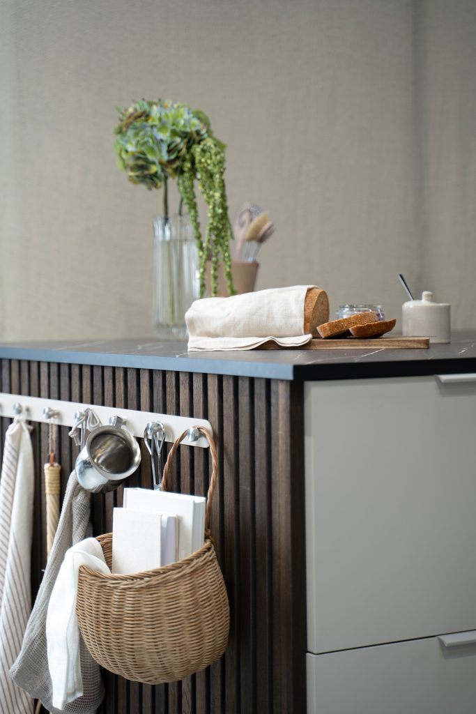 Immagine 2 di 4 nella galleria Appendiabiti da parete