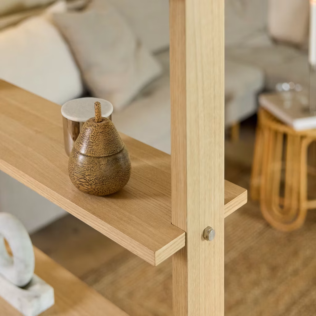 Immagine 1 di 10 nella galleria EMBRACE | Lova Wood Shelf