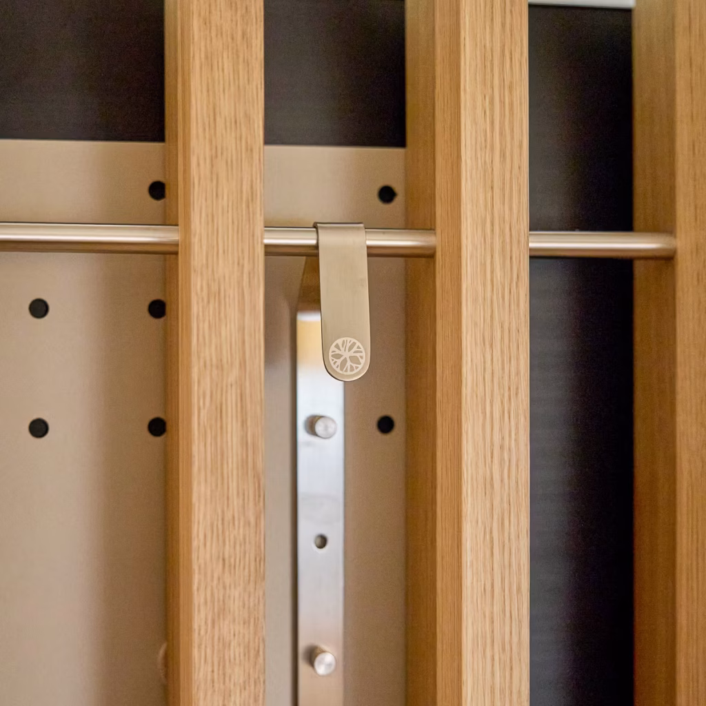 Immagine 6 di 8 nella galleria EMBRACE | Nell TV-Mount