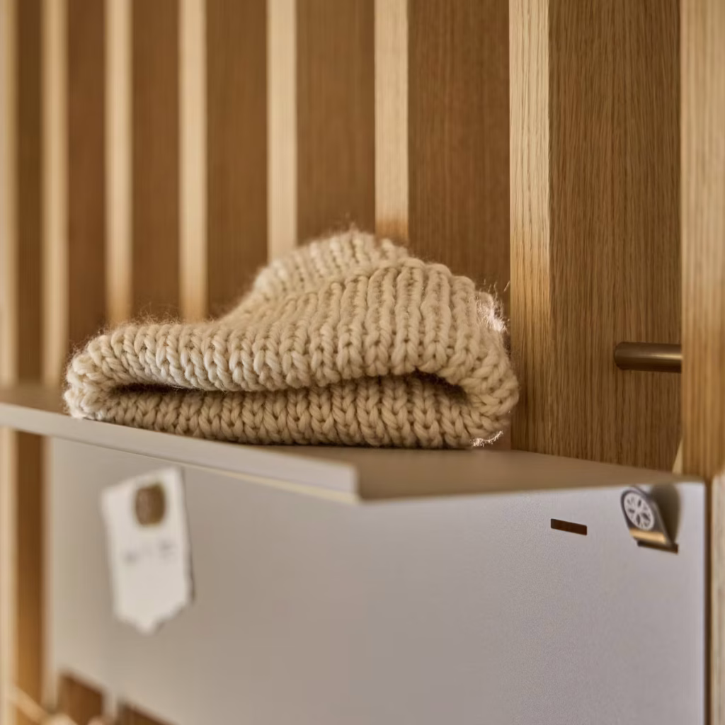 Immagine 7 di 7 nella galleria EMBRACE | Nell Coat Rack